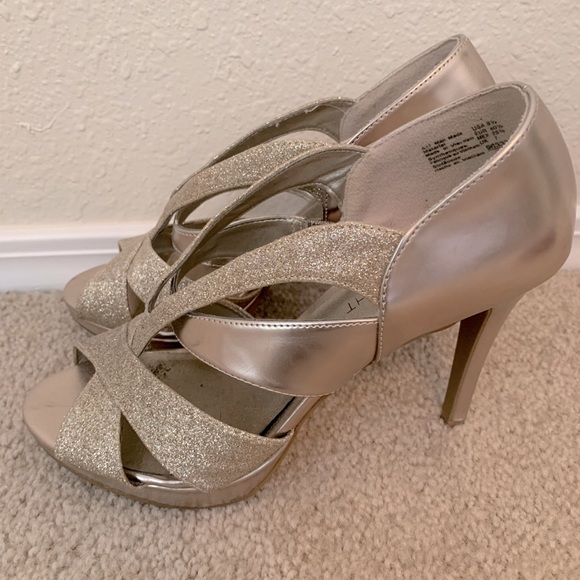 FIONI Clothing Shoes - Fioni Night: Gold High Heels